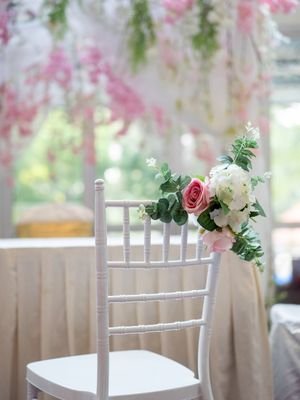 small flower bunch in a chair