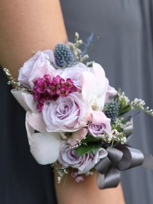 flower wrapped on hands
